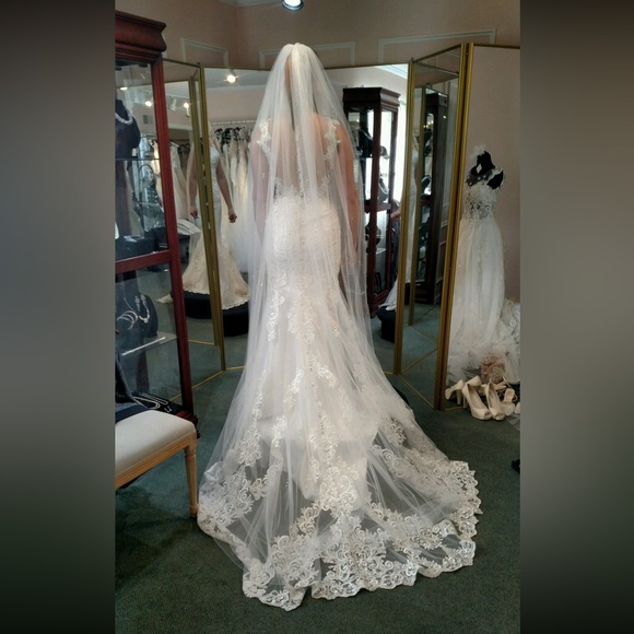 WEDDING DRESS BRAND NEW + Detachable Skirt + Veil - Ivory - Picture 3 of 7